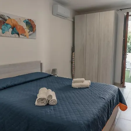 Casa Dei Nonni Apartment *